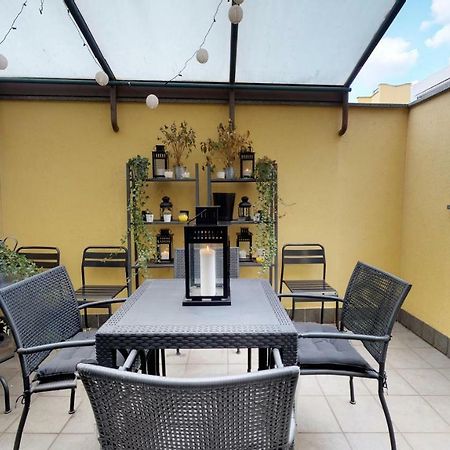 Design Apartment Near Duomo Square Μιλάνο Εξωτερικό φωτογραφία