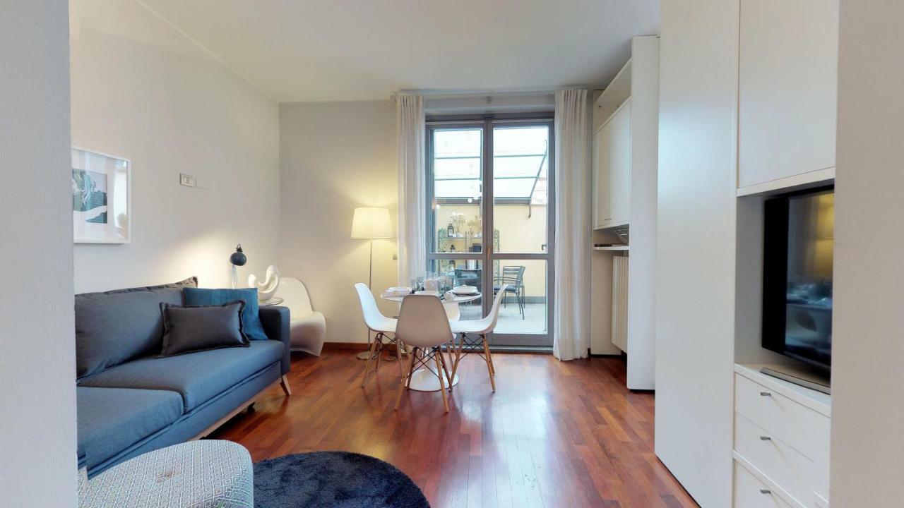 Design Apartment Near Duomo Square Μιλάνο Εξωτερικό φωτογραφία