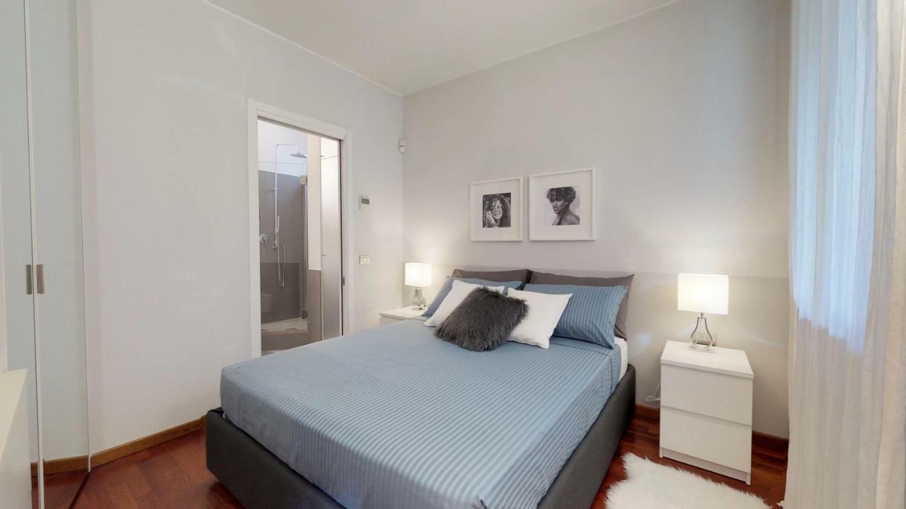 Design Apartment Near Duomo Square Μιλάνο Εξωτερικό φωτογραφία
